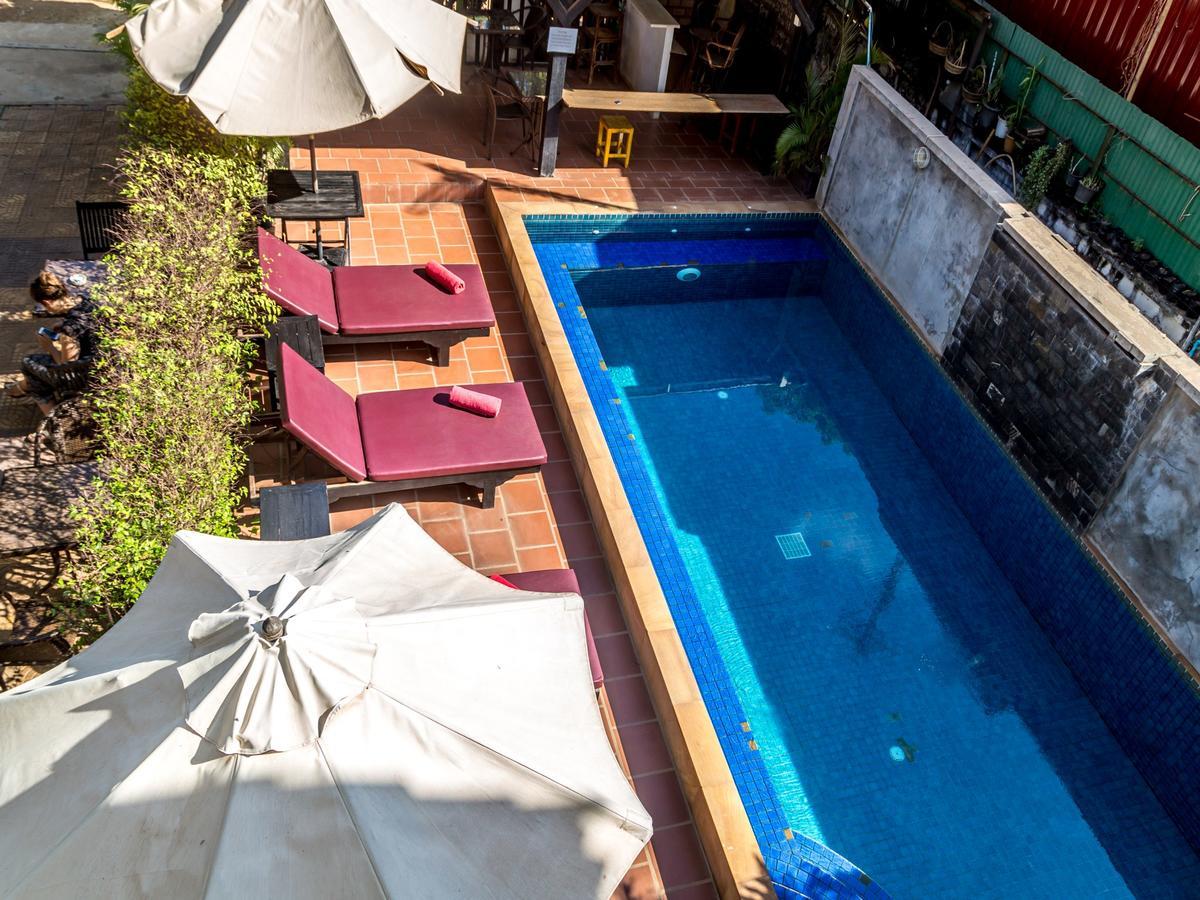 Pension Lodge Сіємреап Екстер'єр фото